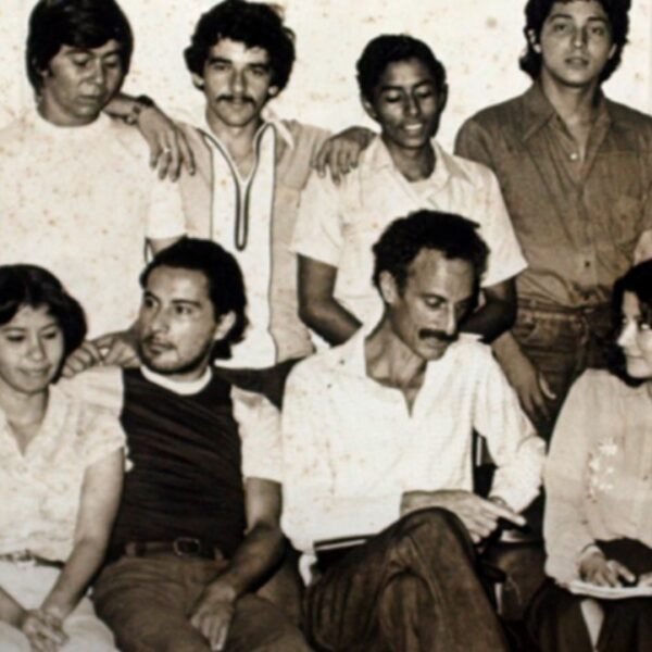 Didascalia 8: Ernesto Suárez, un artista popular