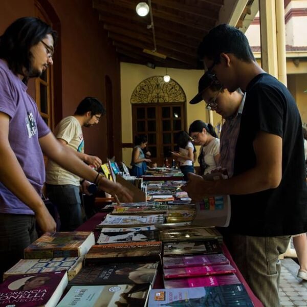 Emergencia editorial: resistir o desaparecer